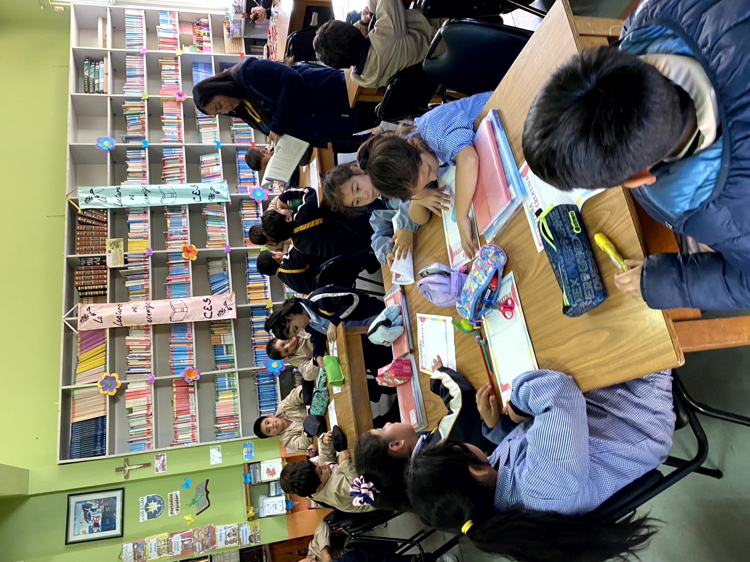 La biblioteca del colegio
